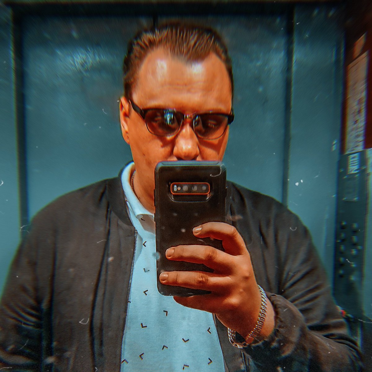 barsanf's tweet photo. #NewProfilePic https://t.co/pOc6YVOAl1