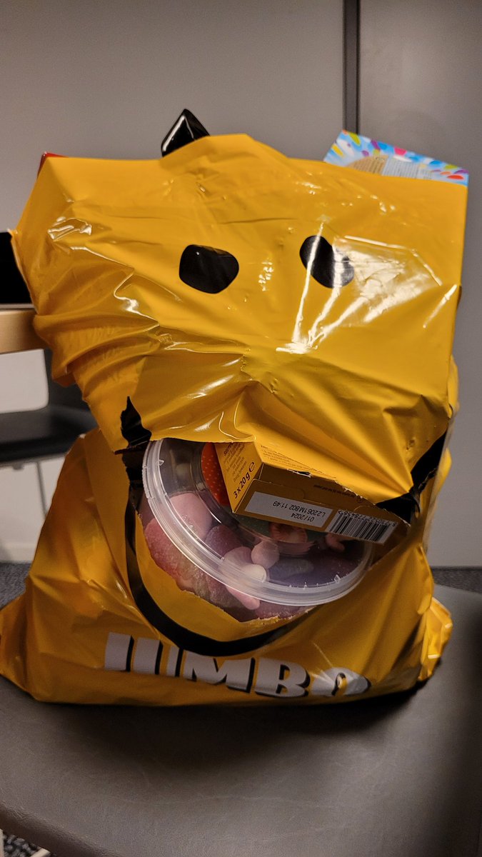 cityhoppers's tweet photo. Breaking Bad https://t.co/pWsk0MlTUR
