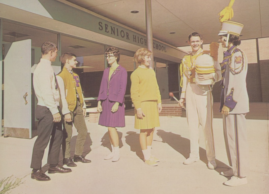 Suiting Up Varsity on Twitter "Everybody looks great at Holdrege High