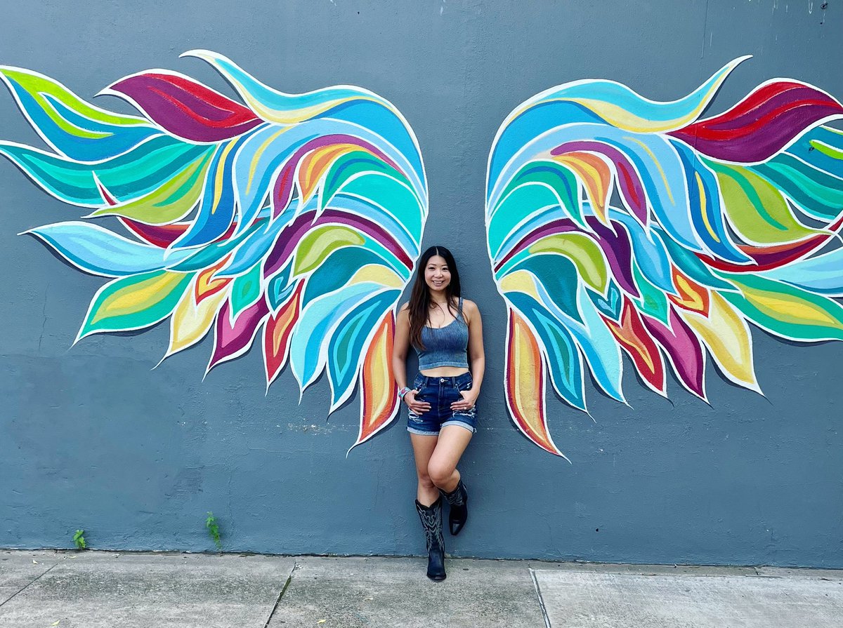 Until you spread your wings, you have no idea how far you can fly 💙
#model #commercialmodel #lifestylemodel #angelwings #wings
