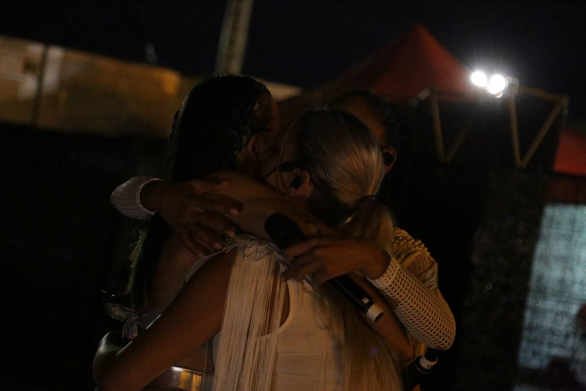 Esta noche tenemos concierto de <a href="/SweetCalifornia/">Sweet California</a> en #Alcorcón.

🎤 Una pasada de voces y puesta en escena que hacen vibrar al Auditorio Paco de Lucía.