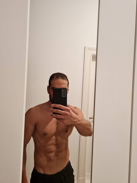 FreeHonestMan's tweet photo. Getting #ripped again. I've had sex 6 times in 2 years and I don't even care. That's what overcoming #neediness sounds like. Do whatever you have to do and you'll get 100% mental peace. Externalities don't count for happiness. https://t.co/UxNawLleEi