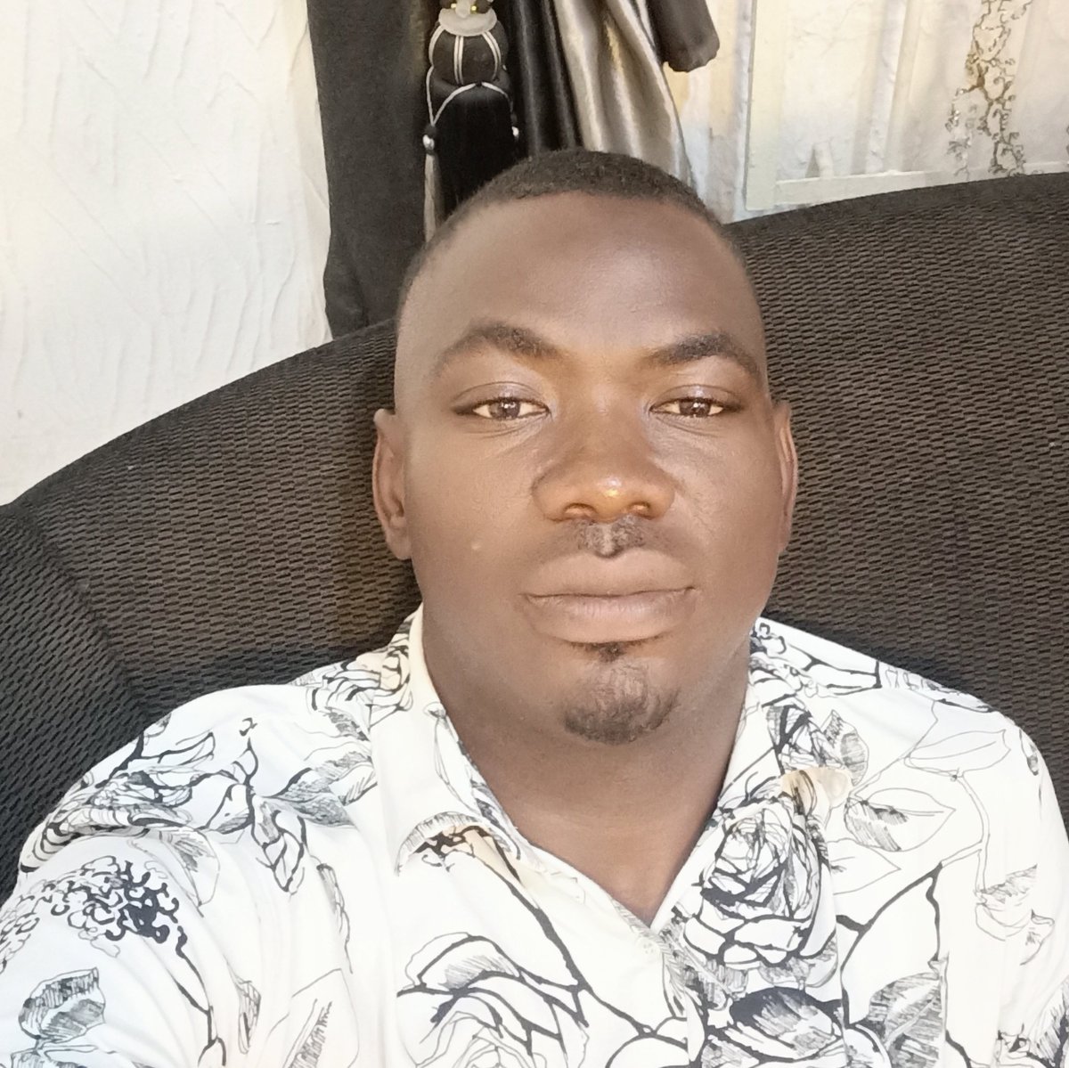 Chekwuas's tweet photo. #NewProfilePic https://t.co/IeExY4FEEk