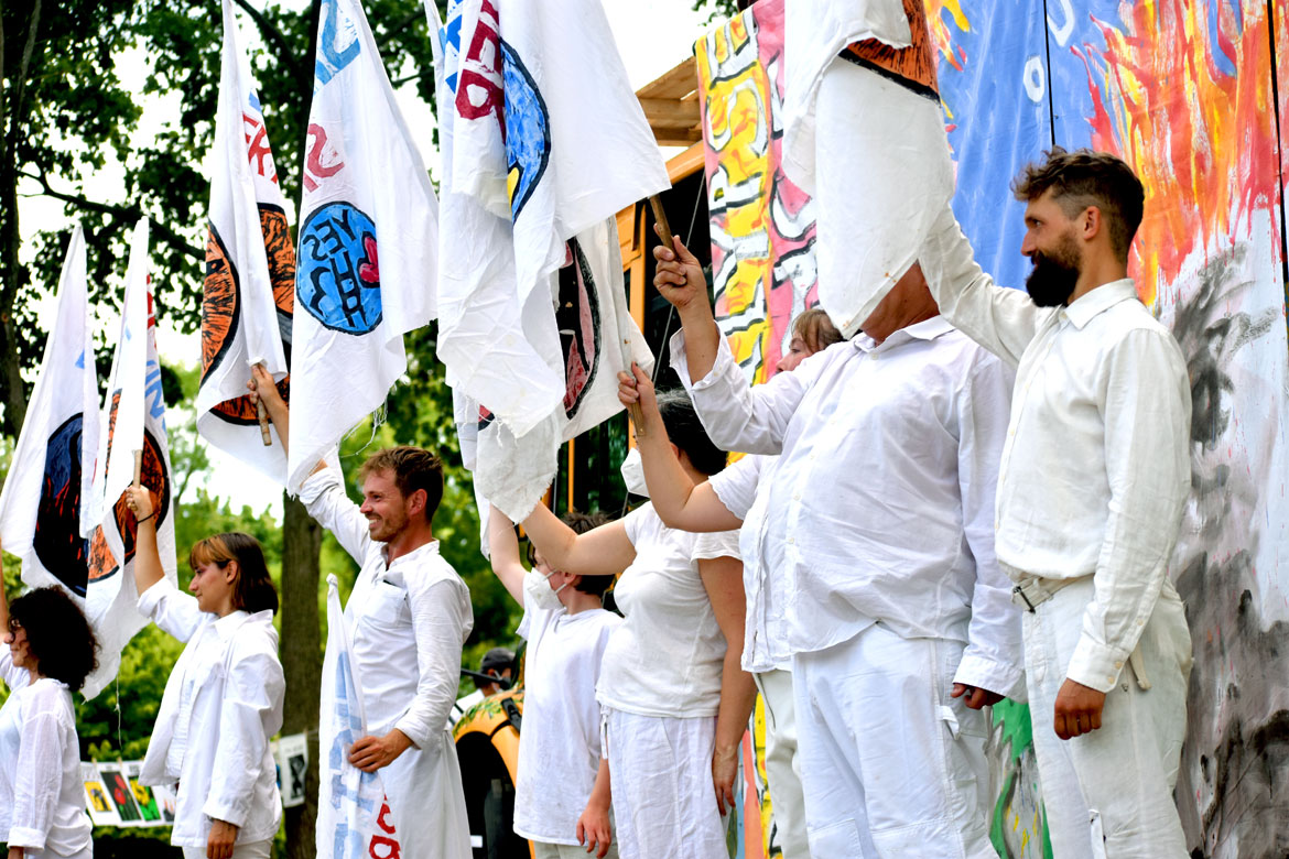 CambridgeArts's tweet photo. Thanks to all who joined us for @BreadPuppet's Apocalypse Defiance Circus on #CambridgeMA Common yesterday!
#CambridgeArts #CambMA #BosArts #BreadAndPuppet https://t.co/vw6Y3CB3WN