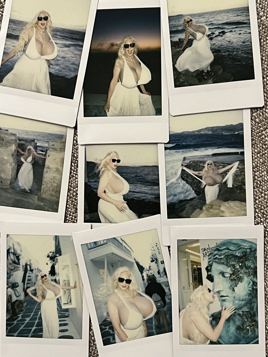 jimbodragclown's tweet image. Just Modeling around Mykonos