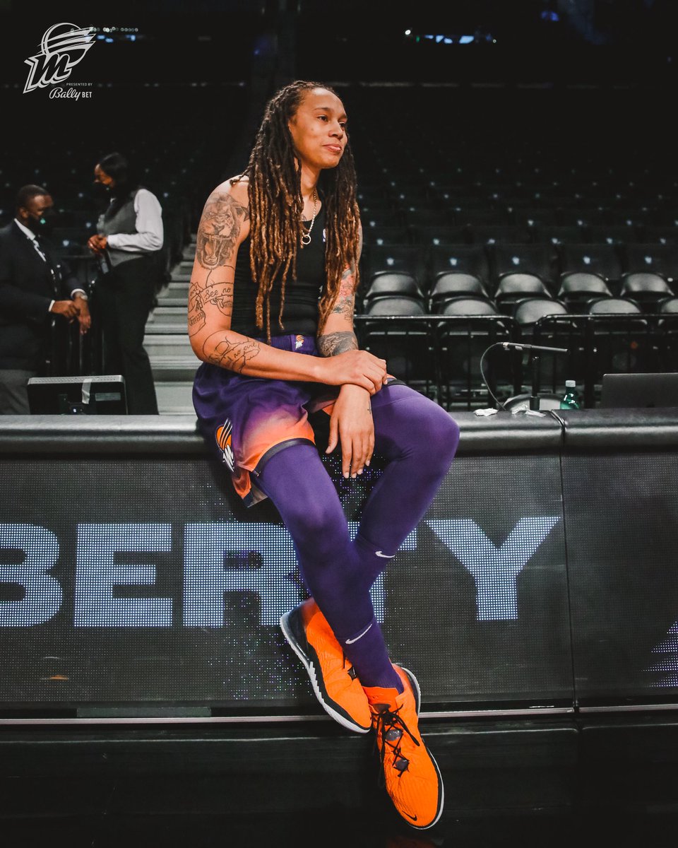 PhoenixMercury's tweet image. Not a day goes by where we aren’t thinking about you. 200 days too long. 

Bring Brittney home 🧡