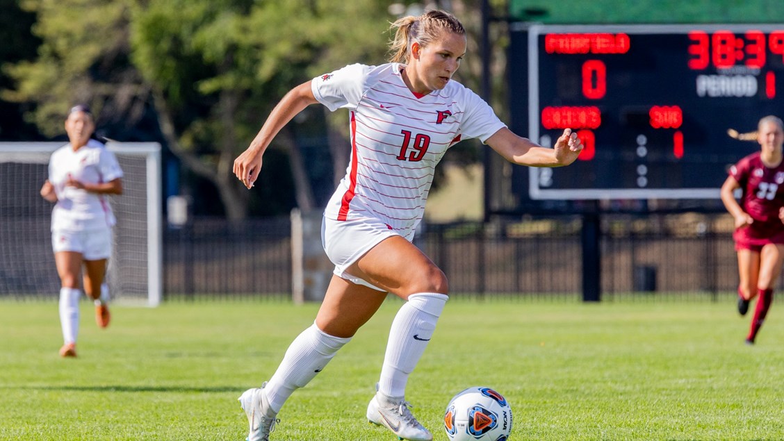 FitchburgAlumni's tweet photo. Love looking at the women's soccer page on FUWS. We know that young woman! #redraiderpride @ellestars44 #AwesomeKate https://t.co/tktBlAFHvN
