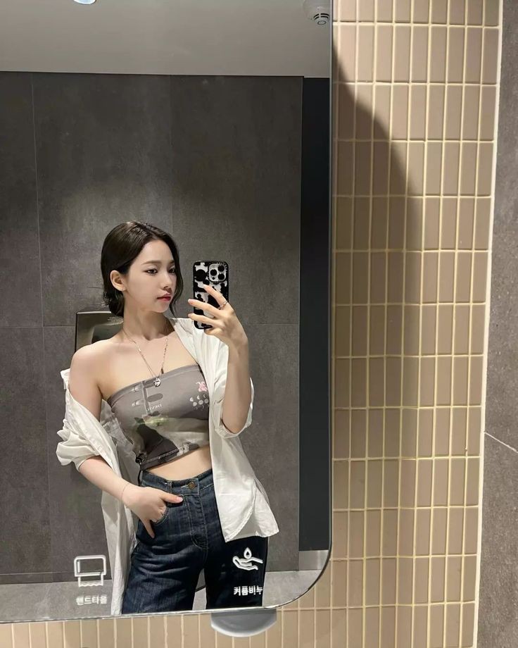 ⠀⠀⠀/ 𝑖𝑛𝑠𝑡𝑎𝑔𝑟𝑎𝑚 𝑝𝑜𝑠𝑡  /
⠀               ⸻  by @𝐊𝐱𝐫𝐢𝐧𝐱𝐁  ꕤ
                 ִֶָ    ִֶָ    ִֶָ