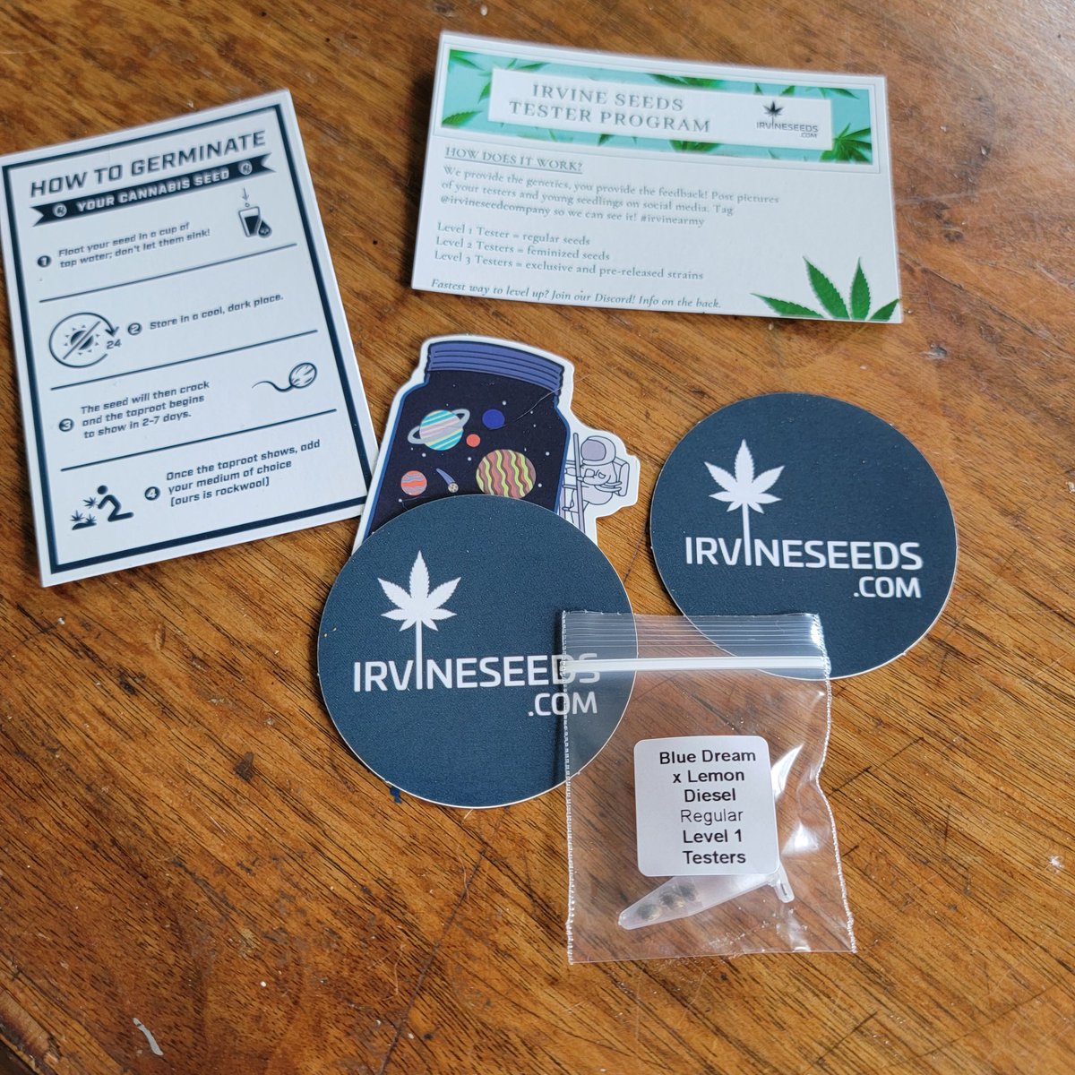 FatBoyFarms's tweet photo. Level one tester for #irvinearmy 
These Blue Dream x Lemon Diesel will be going in my new 3x3 setup with a brand new Mars Hydro TS3000!
Stay tuned for update! https://t.co/g2MdtY8CuV