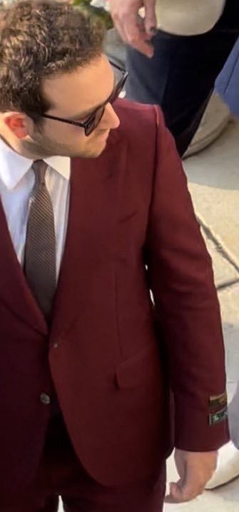 JeffAzoffDaily's tweet photo. Jeff being Jeff at a movie premiere in Venice! https://t.co/Ab2u023SaP