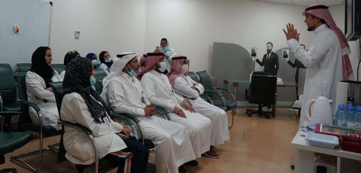 يعتبر الاول من نوعه على مستوى مستشفيات وزارة الصحة 
#مستشفى_الملك_فهد بجدة يدشن برنامج محاكاة لعمل الفيزيائيين الطبيين بهدف الوصول الى أعلى معايير الجودة النوعية لاجهزة الاشعة المؤينة