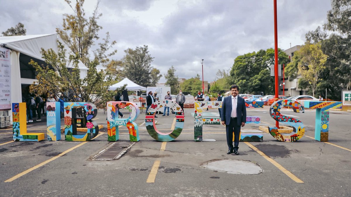 fchiguil's tweet photo. Inauguramos el #LibroFEST de @UAMAzcOficial. En compañía del Dr. José Antonio de los Reyes Heredia, Rector de @Yo_SoyUAM y el Dr. Óscar Lozano, Rector de #UAMAzcapotzalco y representantes de la embajada de Francia y del estado de Oaxaca, iniciamos las actividades de este evento. https://t.co/iw8KvxaSA1