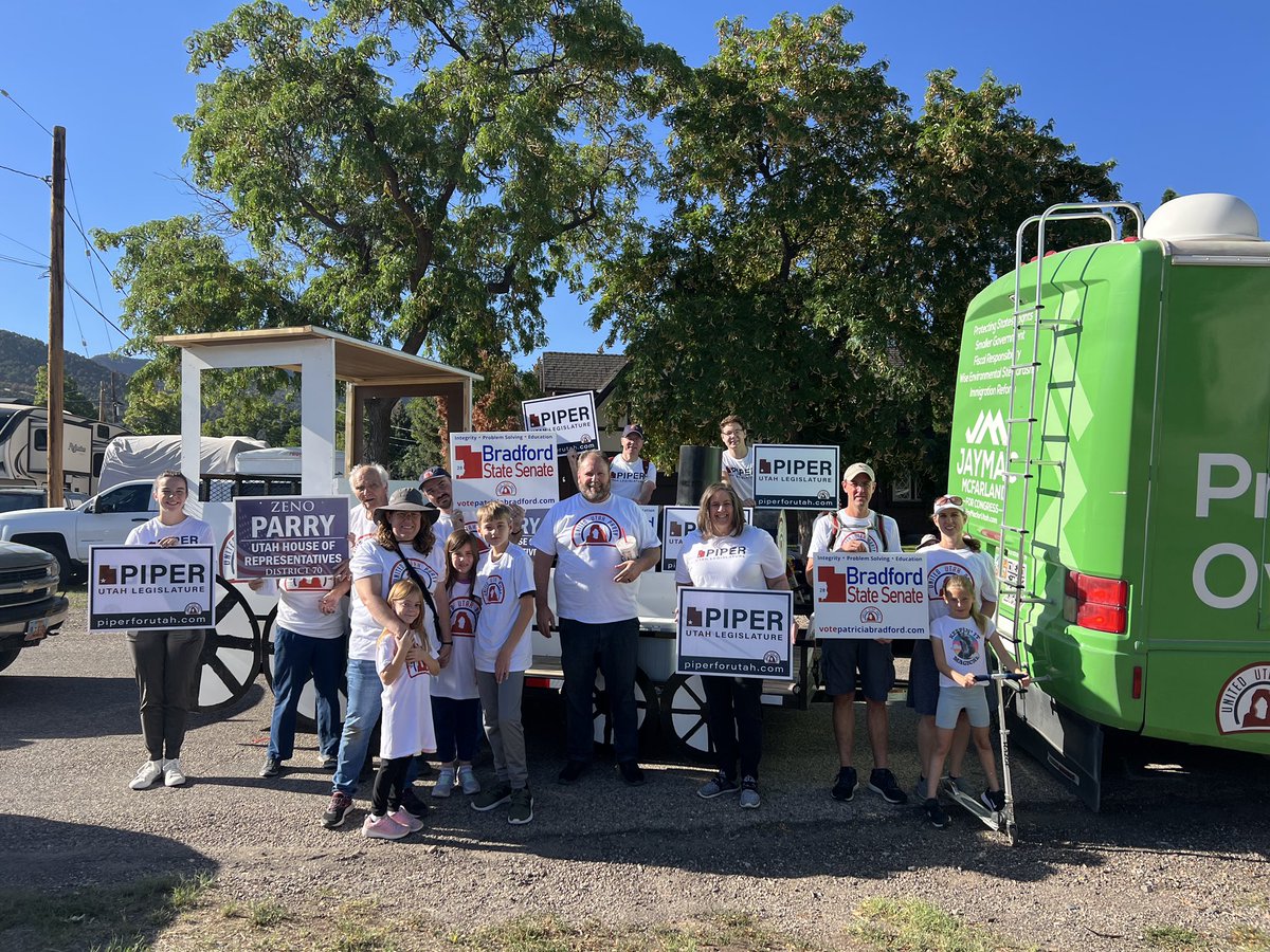 JayMcfarland's tweet photo. Having a great time in Iron County today! Here I am with other UUP candidates, @piperforutah, https://t.co/NEyqqUdgW4 and https://t.co/9sIok9UWQX right before the parade!

#JayMacforUtah #IronCounty #TeamJayMac #UUP #UnitedUtah #utahparades #Utah #UtahPolitics #Utpol https://t.co/gokPV1kQyP