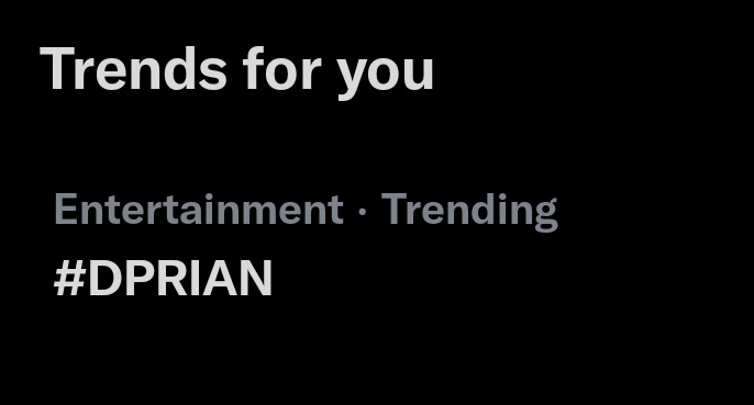 134MYG340's tweet photo. ian is trending already 😍 lets goooo to our bday boy, drop the tags yall, tweet as much as you can ♡ #HappyIanDay #HappyThirtyYu #DPR #DPRIAN https://t.co/XPiePpJyLV