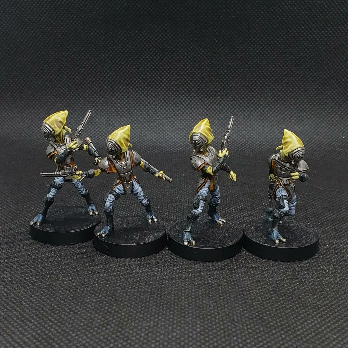 RobertJTemple's tweet photo. Star Wars Legion. Pyke Syndicate. And that ends the Shadow Collective done for a friend. I've always liked the design of the Pykes. #starwarslegion #starwars #shadowcollective #pykesyndicate #miniaturepainting #miniatures #boardgames https://t.co/WuKAMUG7ZY