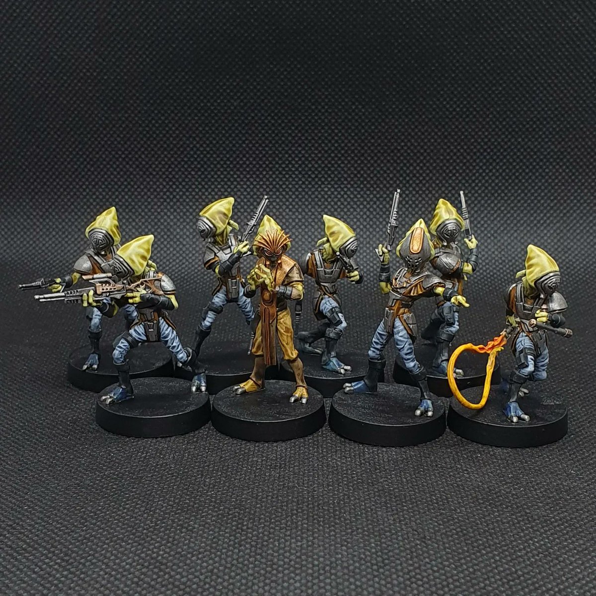 RobertJTemple's tweet photo. Star Wars Legion. Pyke Syndicate. And that ends the Shadow Collective done for a friend. I've always liked the design of the Pykes. #starwarslegion #starwars #shadowcollective #pykesyndicate #miniaturepainting #miniatures #boardgames https://t.co/WuKAMUG7ZY