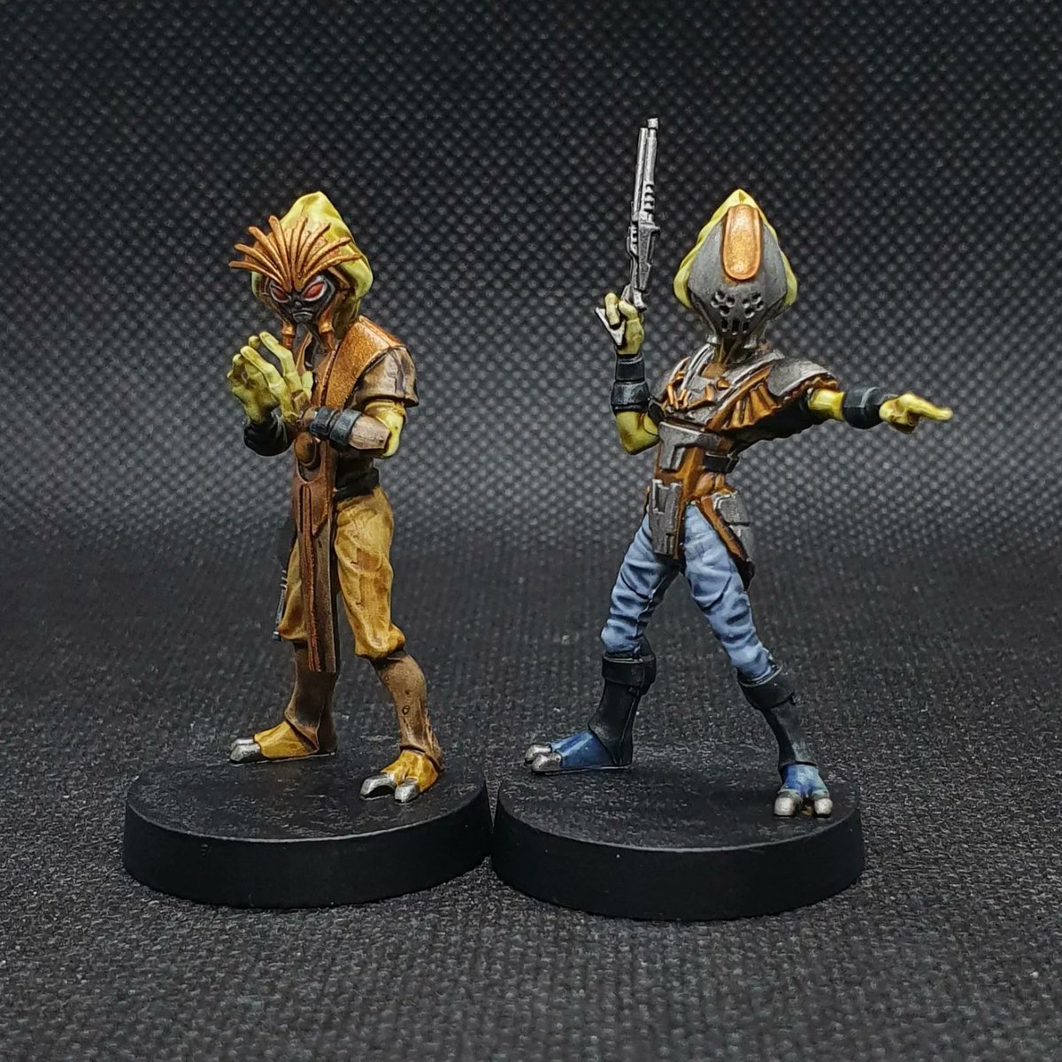 RobertJTemple's tweet photo. Star Wars Legion. Pyke Syndicate. And that ends the Shadow Collective done for a friend. I've always liked the design of the Pykes. #starwarslegion #starwars #shadowcollective #pykesyndicate #miniaturepainting #miniatures #boardgames https://t.co/WuKAMUG7ZY