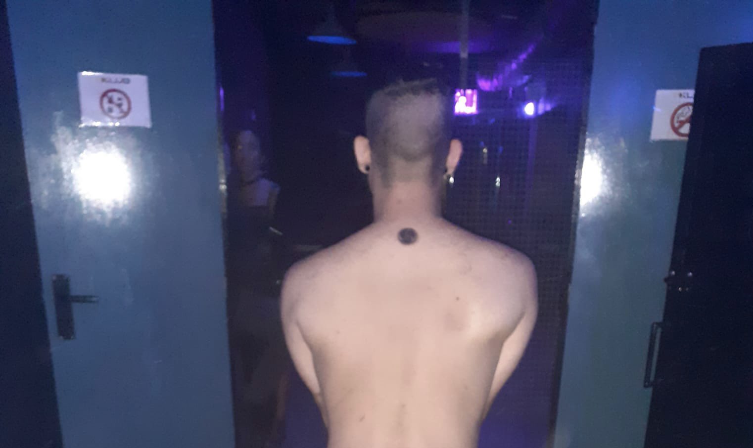 2 pic. Todas mis sesiones bdsm y vídeos sasomasoquistas ??? en loverfans ? https://t.co/ZQFNU1QHEr