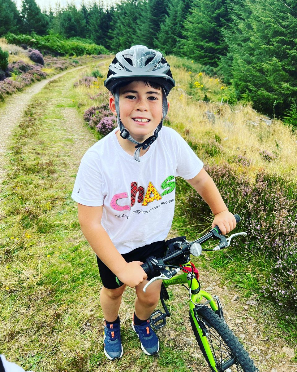 Ticker84's tweet photo. Over the weekend Noah cycled the Great Glen Way from Inverness to Fort William for @supportCHAS We finished the cycle in 12hr 30min, total distance was 111km and a elevation gain of 3678mtr!!! That’s 2.7 Ben Nevis climbs! So far Noah has raised £2330. https://t.co/UpTG30cSNL