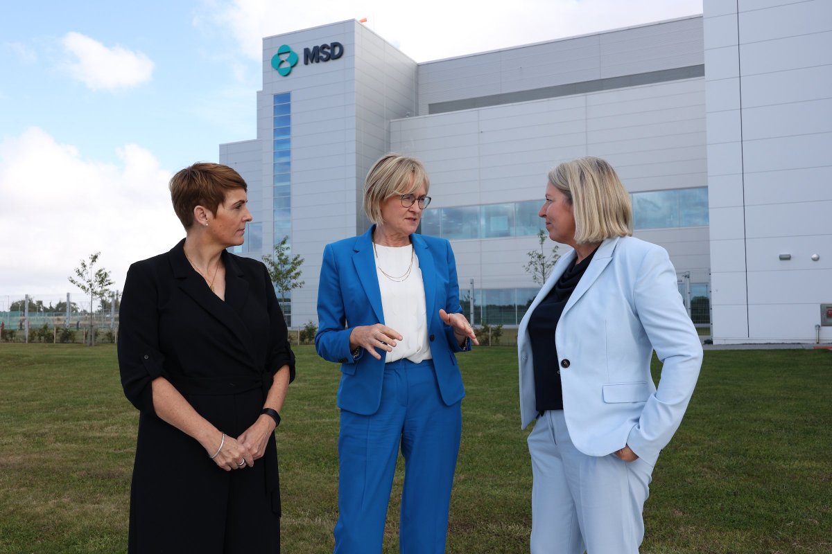 McGuinnessEU's tweet photo. Starting the week with a visit to @MSDInvents in Dunboyne to see work in progress on the impressive new state of the art manufacturing facility which will supply cancer treatments for patients globally. https://t.co/O41kmSA0j1