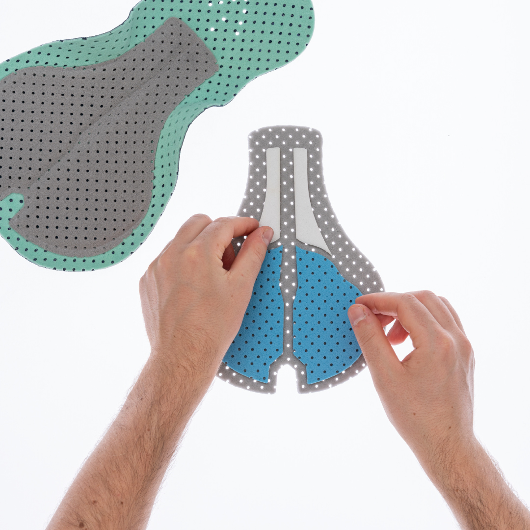 elasticinterfac's tweet image. Need a chamois pad you can trust on all types of terrain?
Meet the Elastic Interface Explorer HCS pad. It features our new ECO Graphene fabric that naturally prevents the growth of bacteria and ECO Comfort Bio foam that makes the pad soft and very light.
Available soon! #cycling