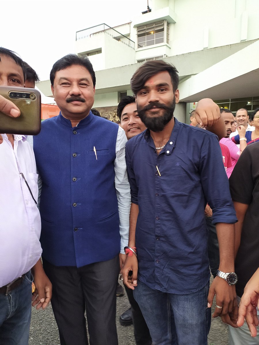 MrSamirSingh's tweet photo. Felicitation programme organised by @BJP4Assam for Hon'ble Union Minister Shri @sarbanandsonwal, who has been inducted
into BJP Parliamentary Board & Election Committee
#HimantaBiswaSarma
#sidhankuankurbarua
#bjymguwahaticity
#bjymdimoriamondal
#AngoorlataDeka
#ranjitdas https://t.co/32wUBKWXSV
