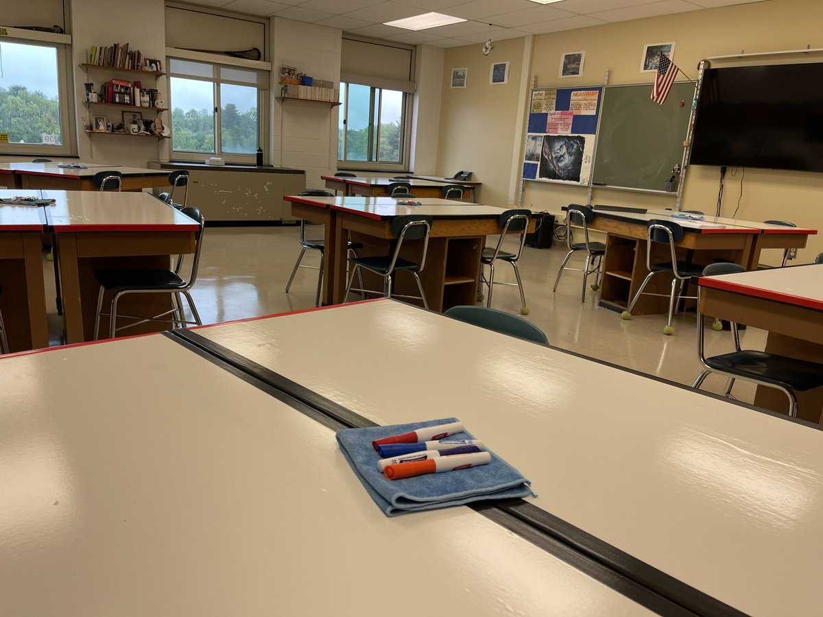 fadamo23's tweet photo. Here’s the calm… can’t wait for the storm! @IroqMS @NiskayunaCSD @PosProject https://t.co/ijfpgToOF1