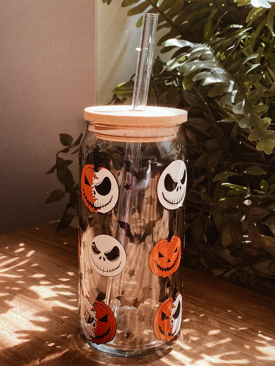 caitelle1's tweet photo. the pumpkin king! https://t.co/mqiOYdnq2U