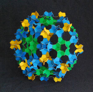 AlbertPCarpent1's tweet photo. 4 examples of crinkled polyhedra based on the Archimedean solids. components: pentagons. #geometry #polyhedra #math #maths #mathematics #structuralgeometry #STEM #STEAM https://t.co/UizJbsTu2Z