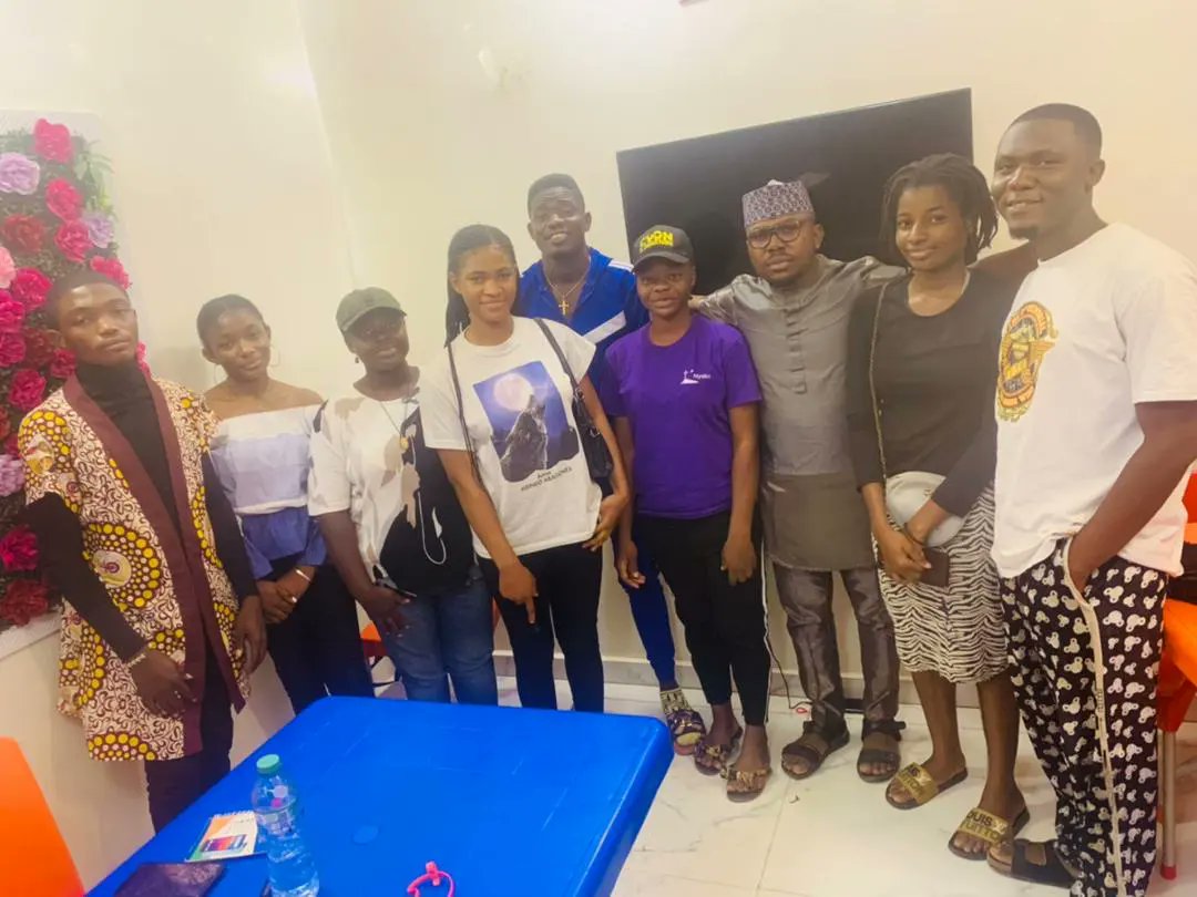 SisByHearty's tweet photo. Strategies were mapped out, schools were decided and other fundamentals including how to get partners involved. 

We are super excited about this project and the number of girls that are going to be inspired and more informed
#Sisbyhearty 
#ProjectGirlChild  #girlchild #TeamKano https://t.co/wR1ynMpONs