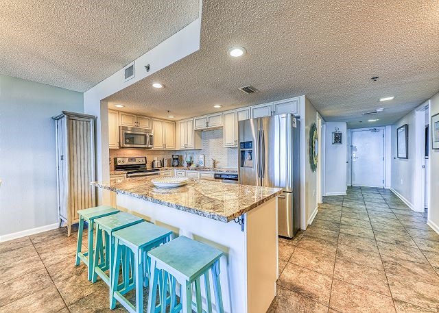 OwnerDirect's tweet photo. Orange Beach, Alabama - 🏖 Spend quality time at the beach at this 3 bedroom, 2 bathroom beachfront vacation home that sleeps 10. ☀️👣 https://t.co/ArSPFNrn4u https://t.co/JrS5Iv9gRb
