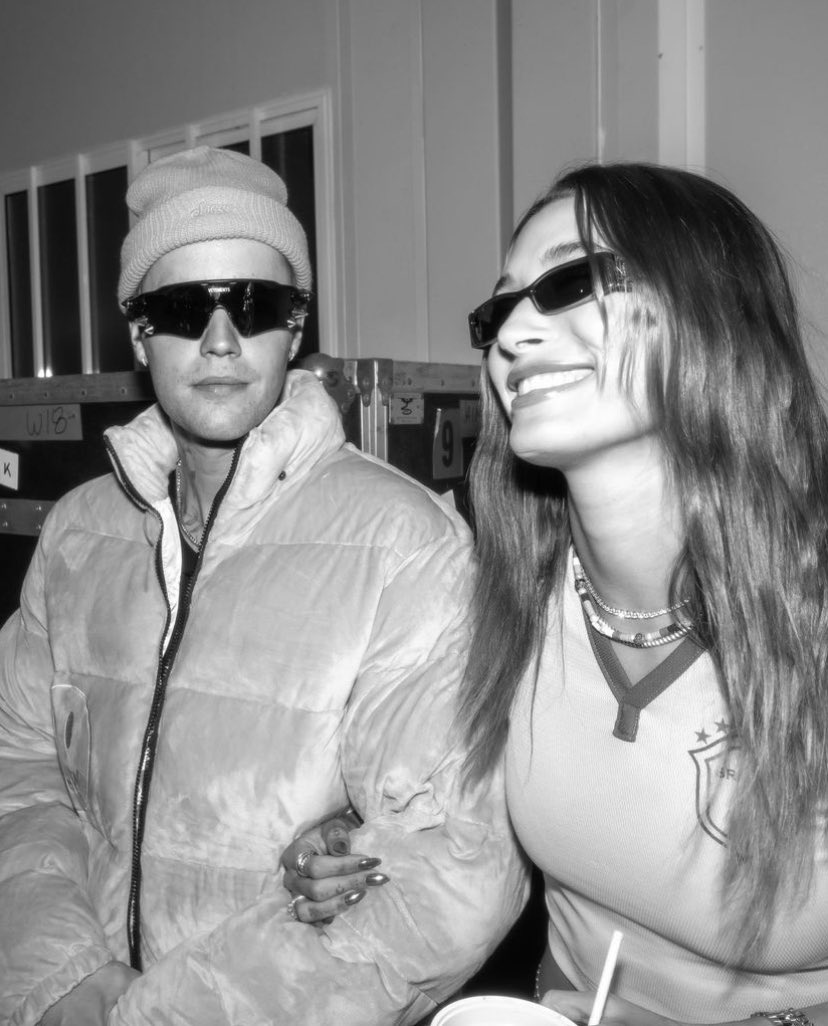 haileysoutfits's tweet image. The Biebers in Brazil 💚💛