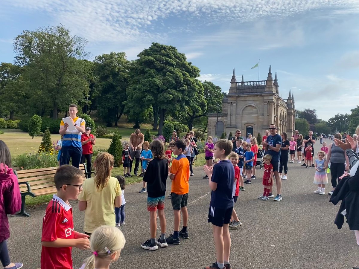 Come join us this Sunday to celebrate one whole year of junior parkrun at at Baxter Park! Fancy dress (optional) and fun (compulsory) 😄 🌳 #loveparkun #dundee #baxterpark