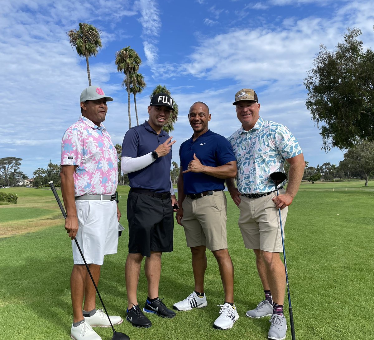 NathanWebb1's tweet photo. Enjoyed it boys! Coronado Golf. #California @minhdnguyen #Hicksta #USA @USTMamiya #TeamUSTM @367_alex @mixednavyguy 💪🔥 https://t.co/qPxdahzler