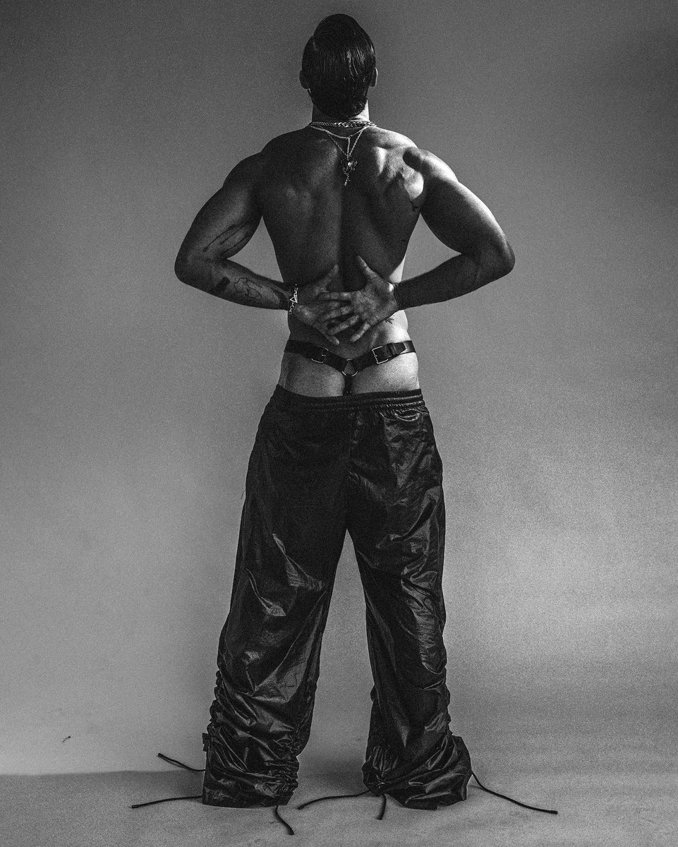 tay4pay's tweet photo. Numero Netherlands cover with @ChristianHogue_ out now 💥💥💥 https://t.co/apUrTtVYwE
