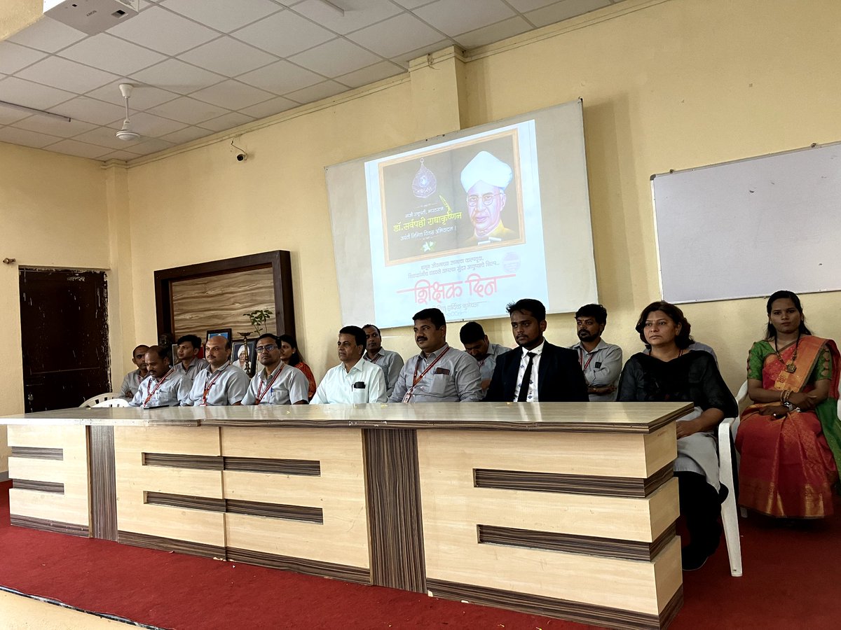 PravaraPharmacy's tweet photo. #teachersday2022
#celebration
#pravarapharmacyloni
#pravara
#education
#pharmacy
#PRCOP https://t.co/xXX0GAwjmI