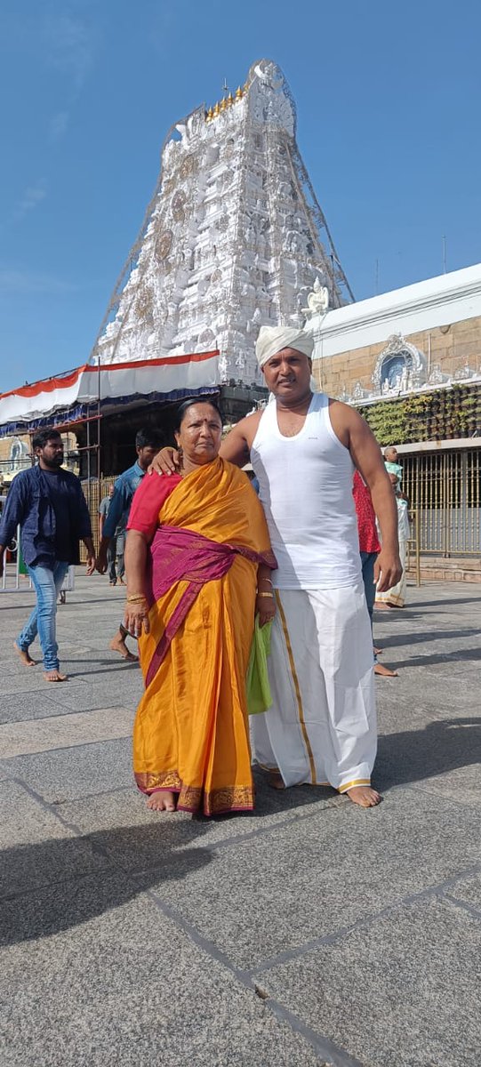 Had the good fortune of worshipping Lord Venkateswara along with Amma at Tirupati Balaji 🙏