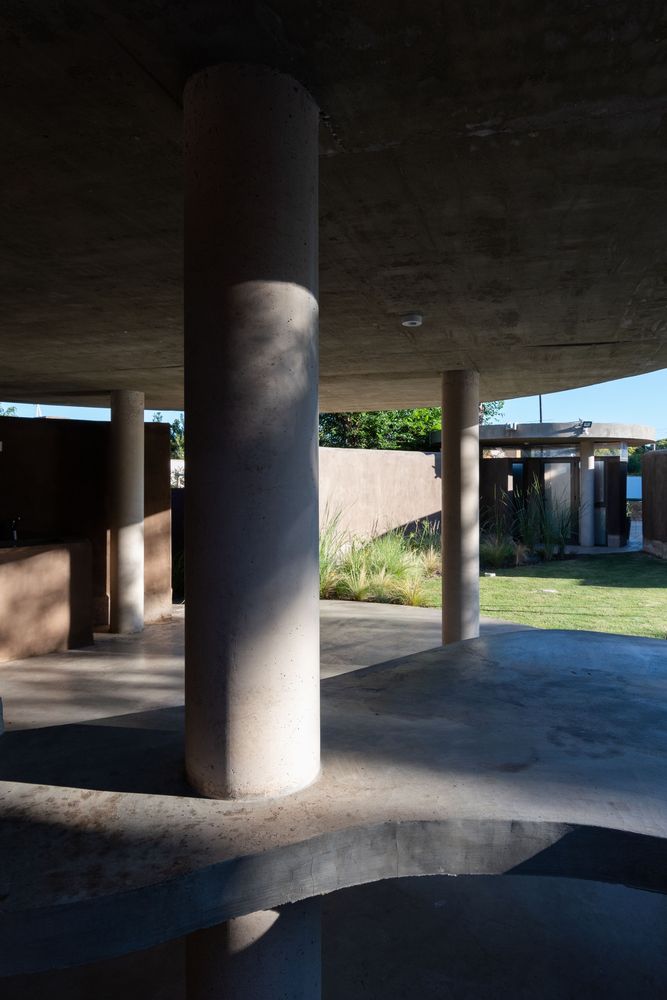 BPRE_'s tweet photo. Columns provide function and appeal for this part of the #building. #archilovers  https://t.co/BOctSVyMHi https://t.co/MFM34JmDUu