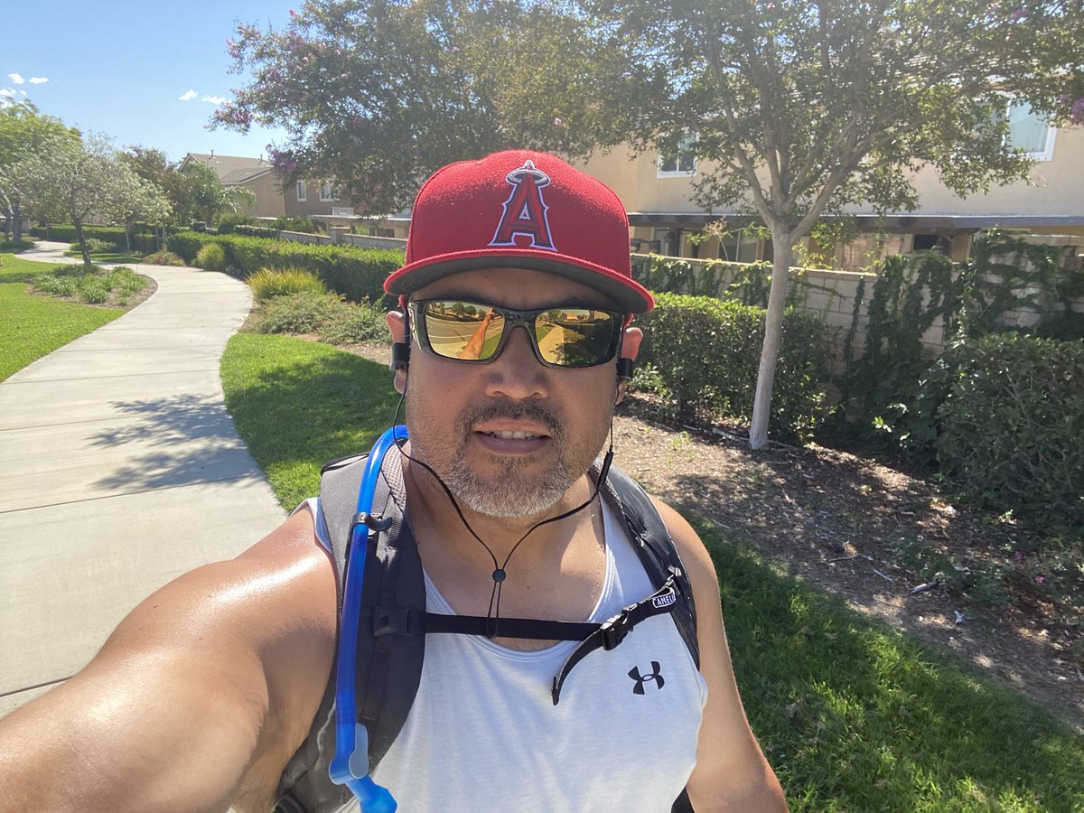 IWant2WSRings's tweet photo. Labor Day walk. 🇺🇸💪🏼🚶🏽#DoYouFirst https://t.co/caJdLAn5Tu