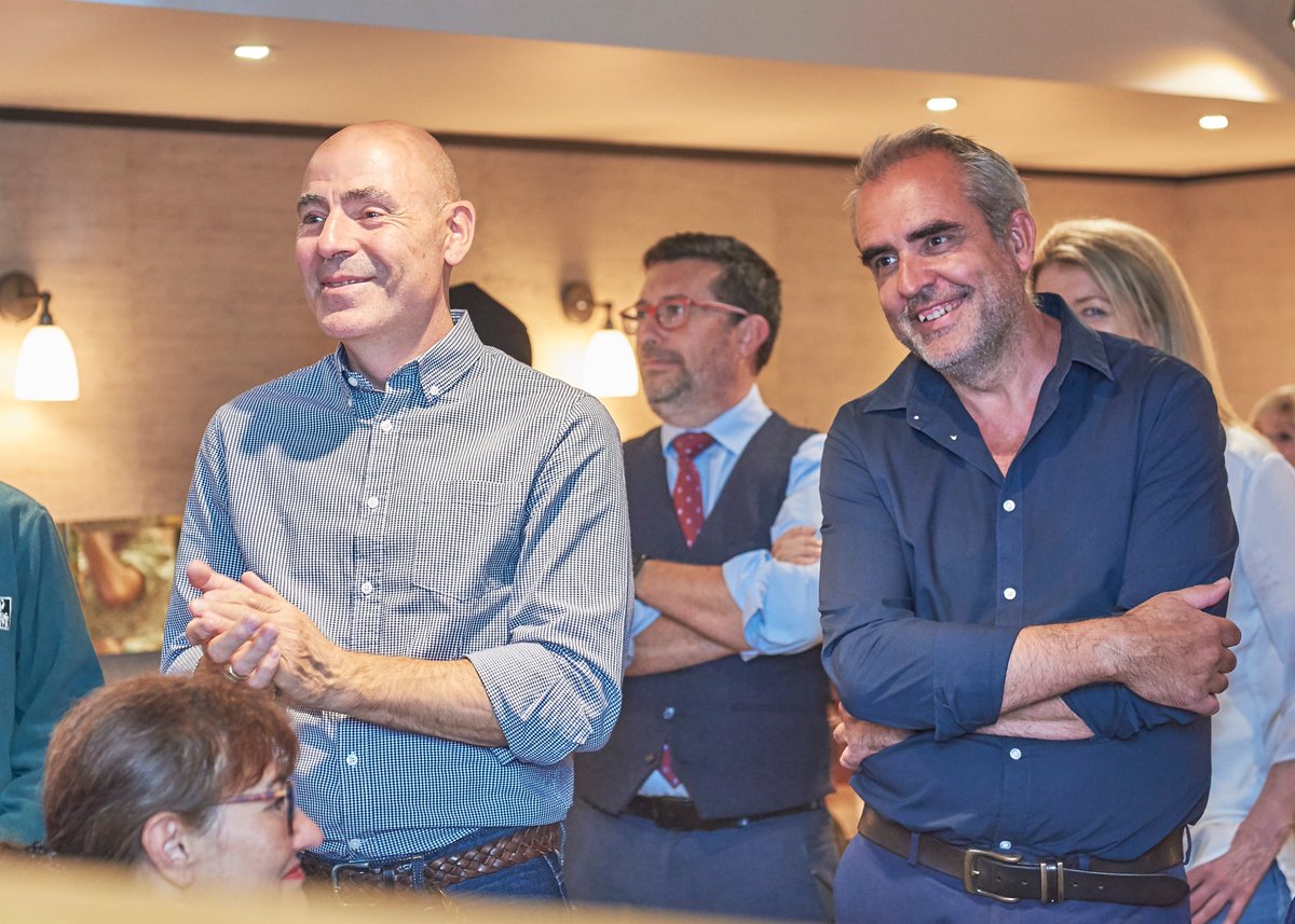 FFC_Reading's tweet photo. What a jolly event we had on Friday, thanks to @CoteBrasserie Reading. Also big thanks to our speakers Carly Newman from @no5youngpeople
and Tom Ryan from @Rdgfringefest and of course our host @willow1871. Lots of lovely people attended too. Full gallery by Sue Castle coming soon https://t.co/rALnodtK9m