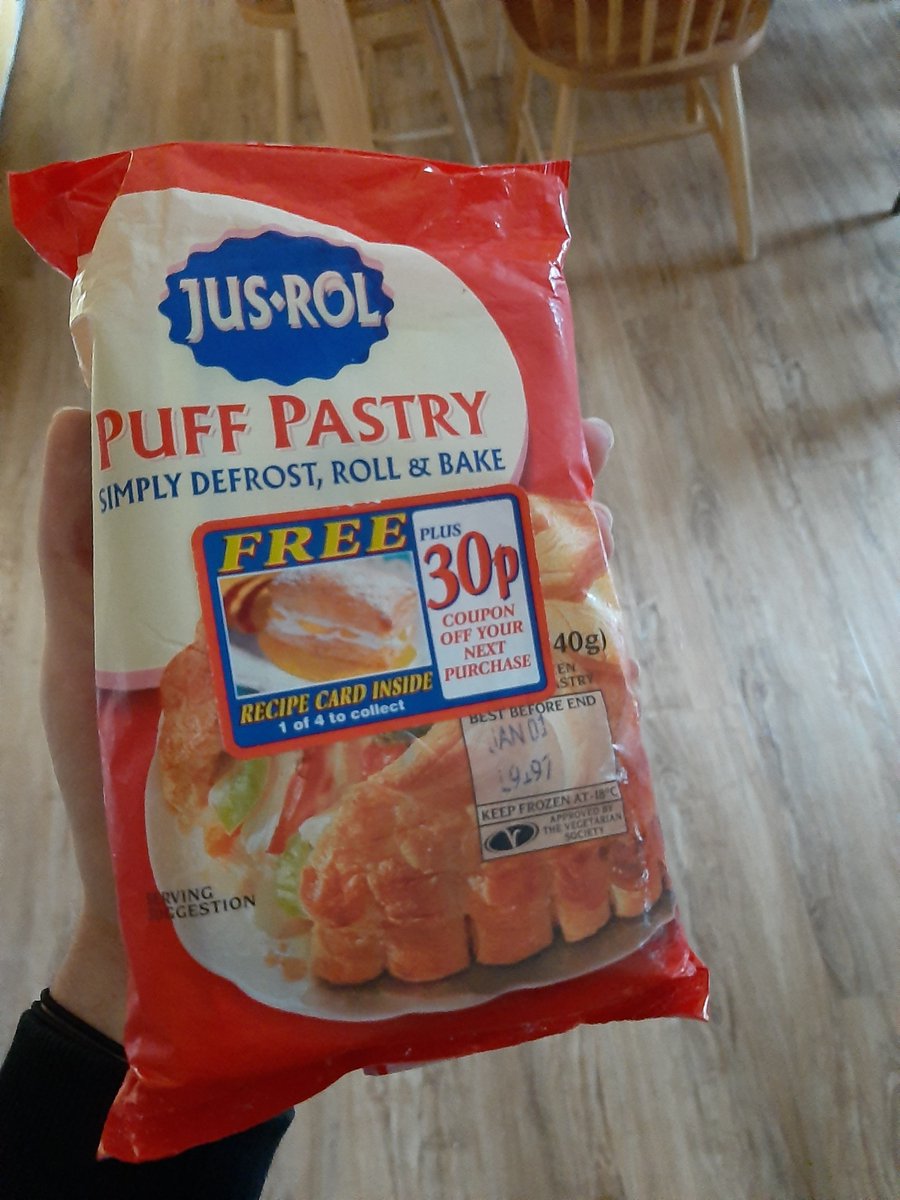 Grandparents: "ItS bEeN iN tHe fReZeR iT wOnT hAvE gOnE oFf"

Puff Pastry: *Best before 1997*