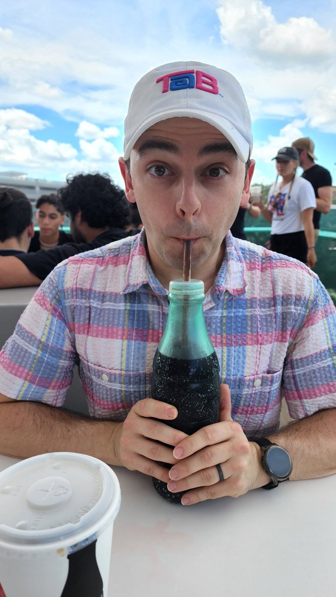 anthonyromeo's tweet photo. Y'all. I got some TaB. I didn't cry... I swear....... #SaveTaB #BringBackTaB https://t.co/k95RTvMtI4