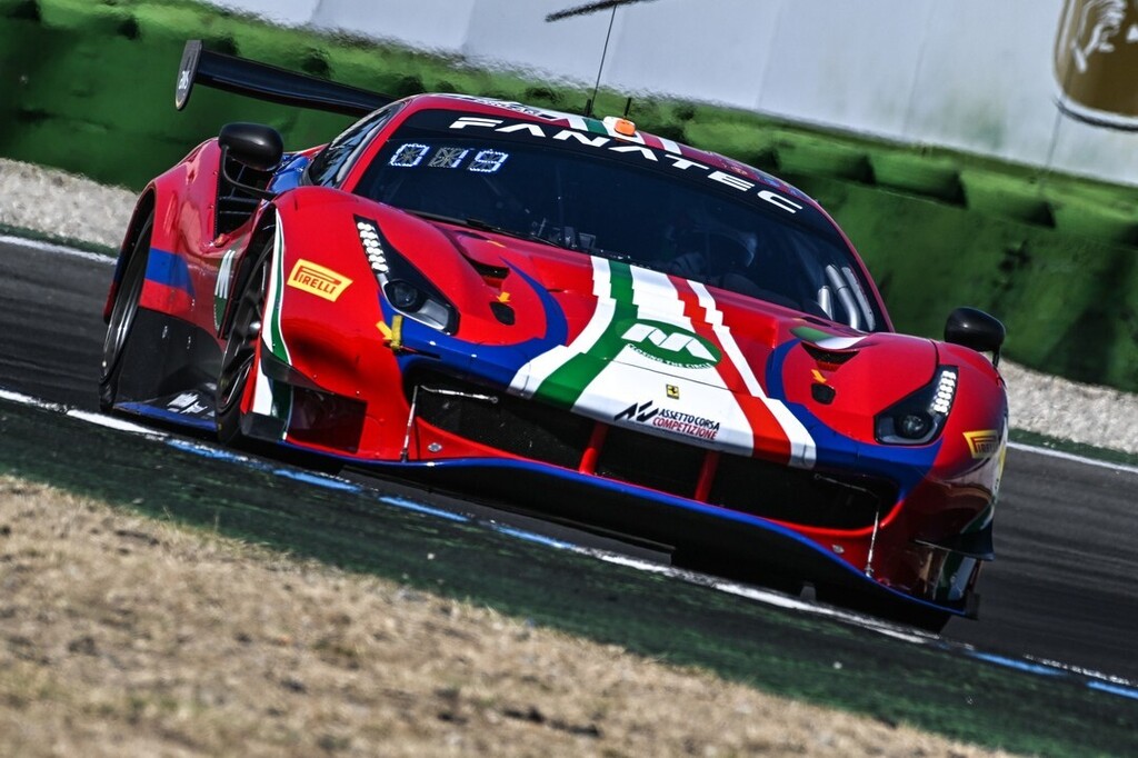 TubiExhaust's tweet photo. In a weekend of surprises in the PRO-AM class at the 3 hours of Hockenheim, AF Corse’s 488 GT3 Evo 2020 won the Pro-Am with Bertolini-Machiels-Costantini narrowing the gap to the leader Baumann, while in the Gold Cup Delacour-Sbirrazzuoli-Balzan took a fine third place for t… https://t.co/TIBMOmasFh