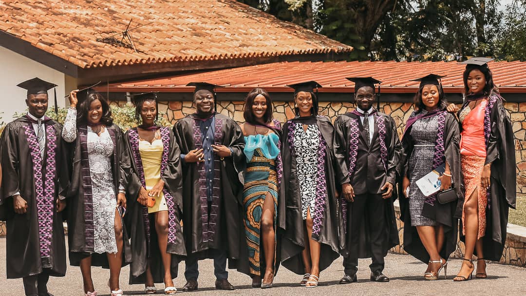 abena_safoa_'s tweet photo. Definition of squad depth 🔥 Meet the most amazing group of people who made me a better person and student. God bless y'all so much ❤❤. To the bar and beyond ⚖ @JoojoSuave_ @Sakyibea_Abui @braQwabena @oduraa___ @MsOtsi @ReginaldBonte @Ankyaah #22UGSOLGraduates https://t.co/BWwpS11lUn