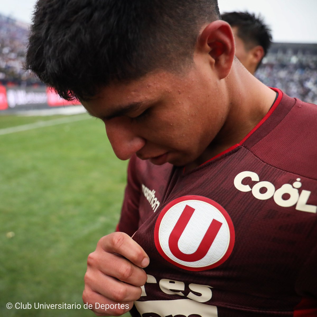 Universitario's tweet photo. 𝗘𝗟 𝗘𝗦𝗖𝗨𝗗𝗢 𝗤𝗨𝗘 𝗧𝗔𝗡𝗧𝗢 𝗔𝗠𝗔𝗠𝗢𝗦 💛

#YDaleU https://t.co/Xs6rrdIOO9