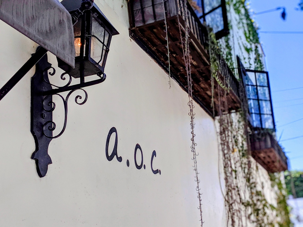aocla's tweet photo. Los Angeles turned up the heat this week, but things have always been cool at a.o.c. Reserve a spot today &amp;  ride out this #heatwave with us...and an icy cold cocktail or two!

#aoc #aocla #LaborDayweekend #laborday 
https://t.co/YfVrgB1T5q https://t.co/zFX9YJRKGE