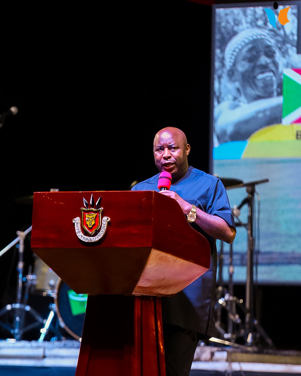 MagazineJimbere's tweet photo. 🥳Ouverture officielle ce 5/9/2022 par le Président @GeneralNeva de la 5ème édition du #JAMAFEST, Festival des arts et de la culture de la @jumuiya organisé du 04 au 12/09/2022 au stade Intwari en @MairieBuja. Tous les pays de l'#EAC, représentés https://t.co/p3bYcwfiWO
#Burundi https://t.co/8IGcbgYHFd