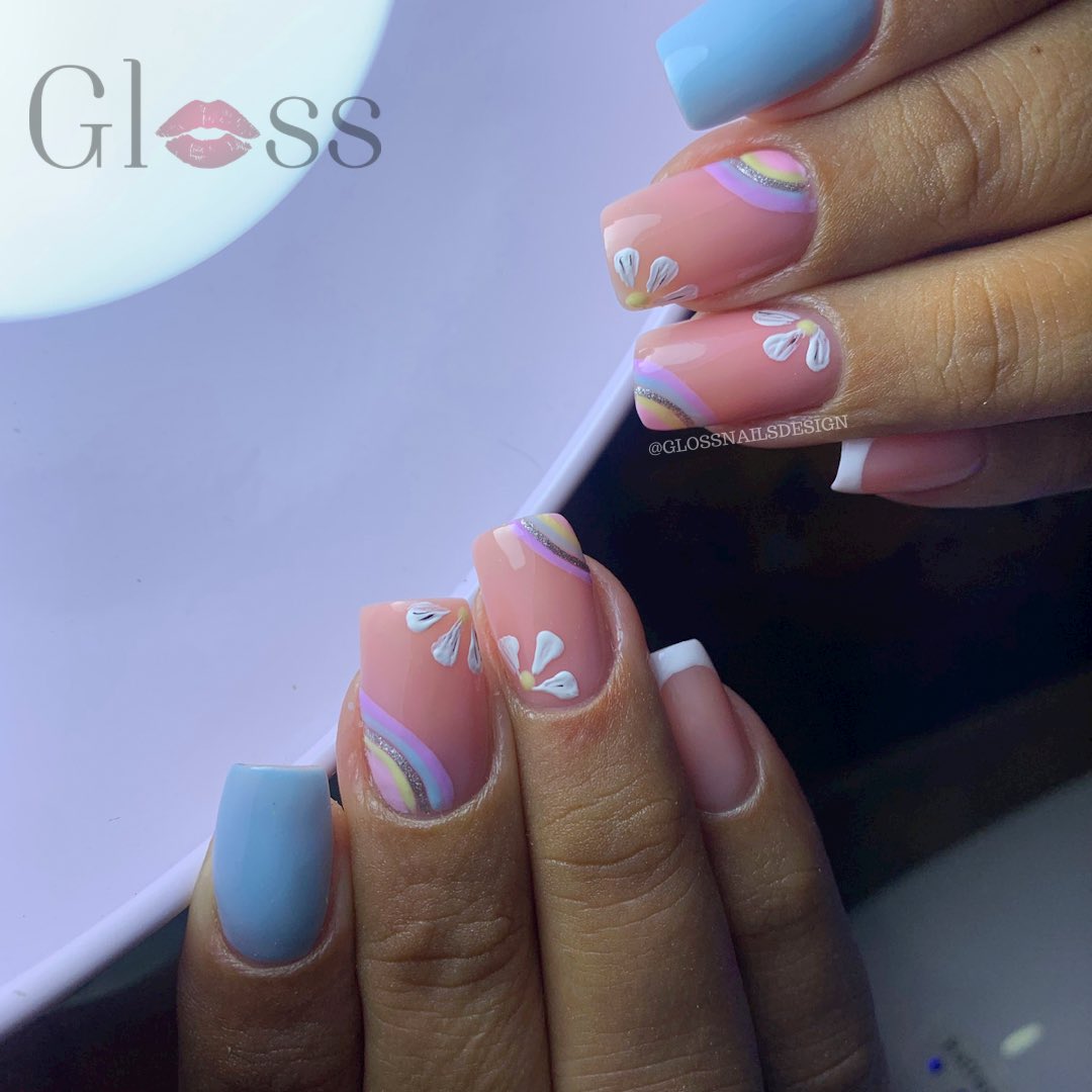 GLOSS_NailsD's tweet photo. Rubber gel ‘Vitaly’ de @dayara_nail_art , color con gel polish, gel luxury, pasta gel plata de @trendynails.ua .

#uñastapachula #rubbergel #Dayaranailart #glossnailsdesign #manicura https://t.co/eIJZKasvQV