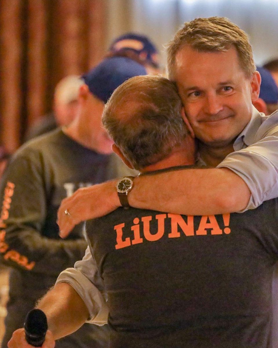 SeamusORegan's tweet photo. Thanks for having me at your Labour Day Lunch, @LiUNACanada. 

So good to be back in Hamilton. https://t.co/EveumtIi1S