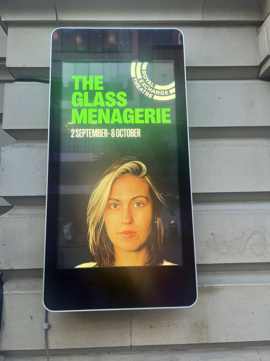 SophieParish7's tweet photo. Excited for the glass menagerie this evening! @rxtheatre https://t.co/mx5pRGk50o